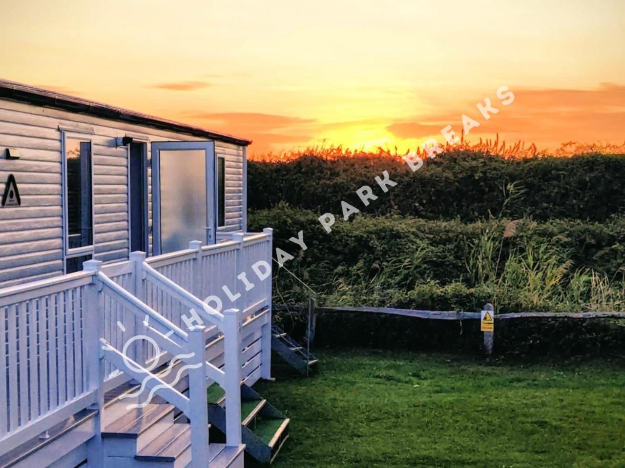 Sunset - A Relaxing Gold 3 Bed Holiday Home At Seal Bay Resort Чичестер Экстерьер фото