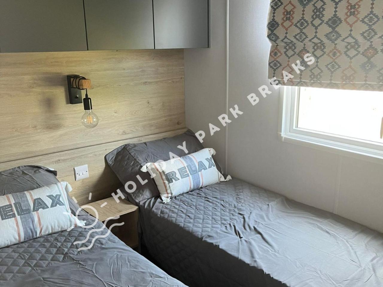 Sunset - A Relaxing Gold 3 Bed Holiday Home At Seal Bay Resort Чичестер Экстерьер фото